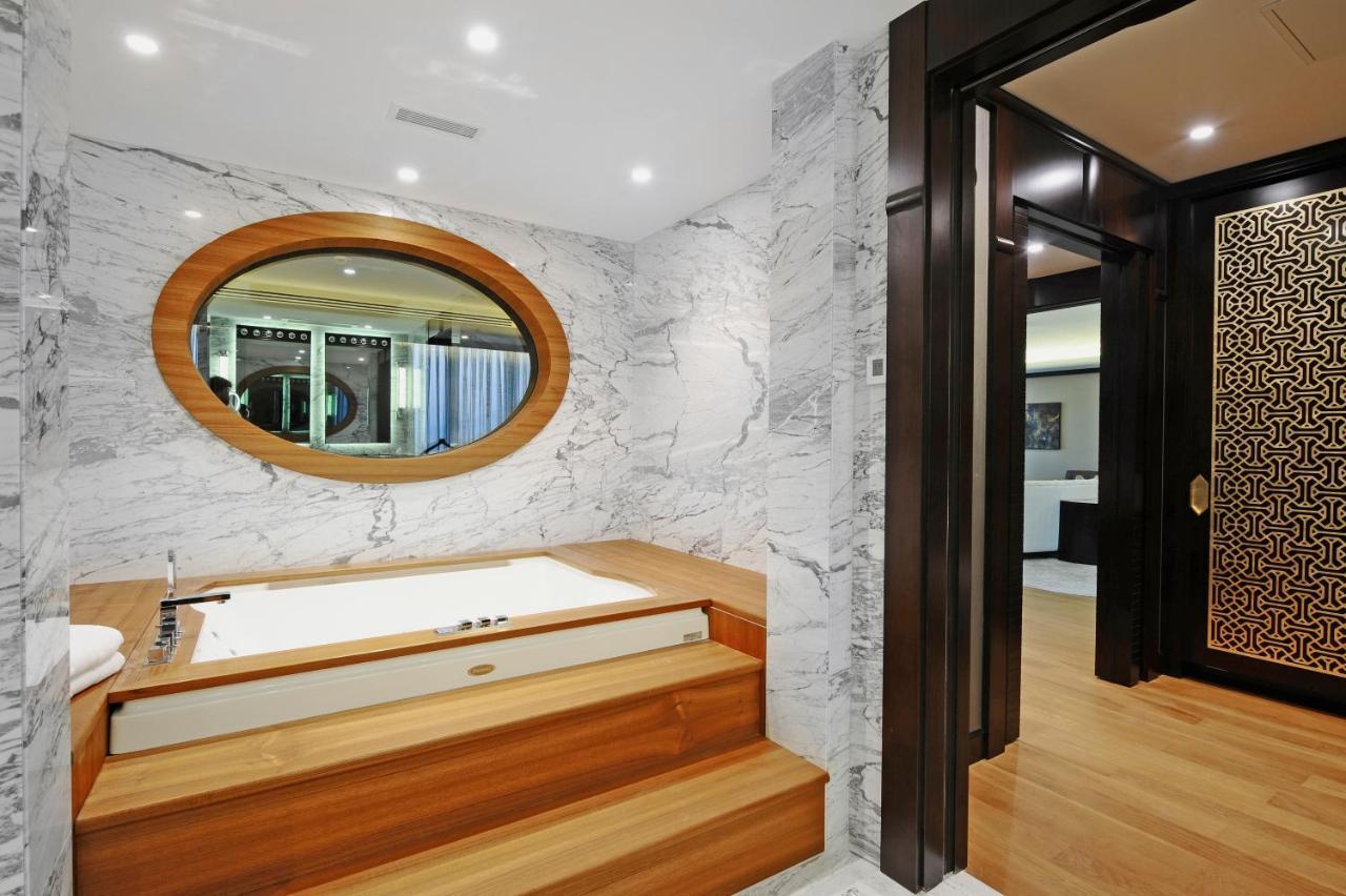 Crowne Plaza Bursa Convention Center & Thermal Spa By Ihg Exterior foto Bathroom