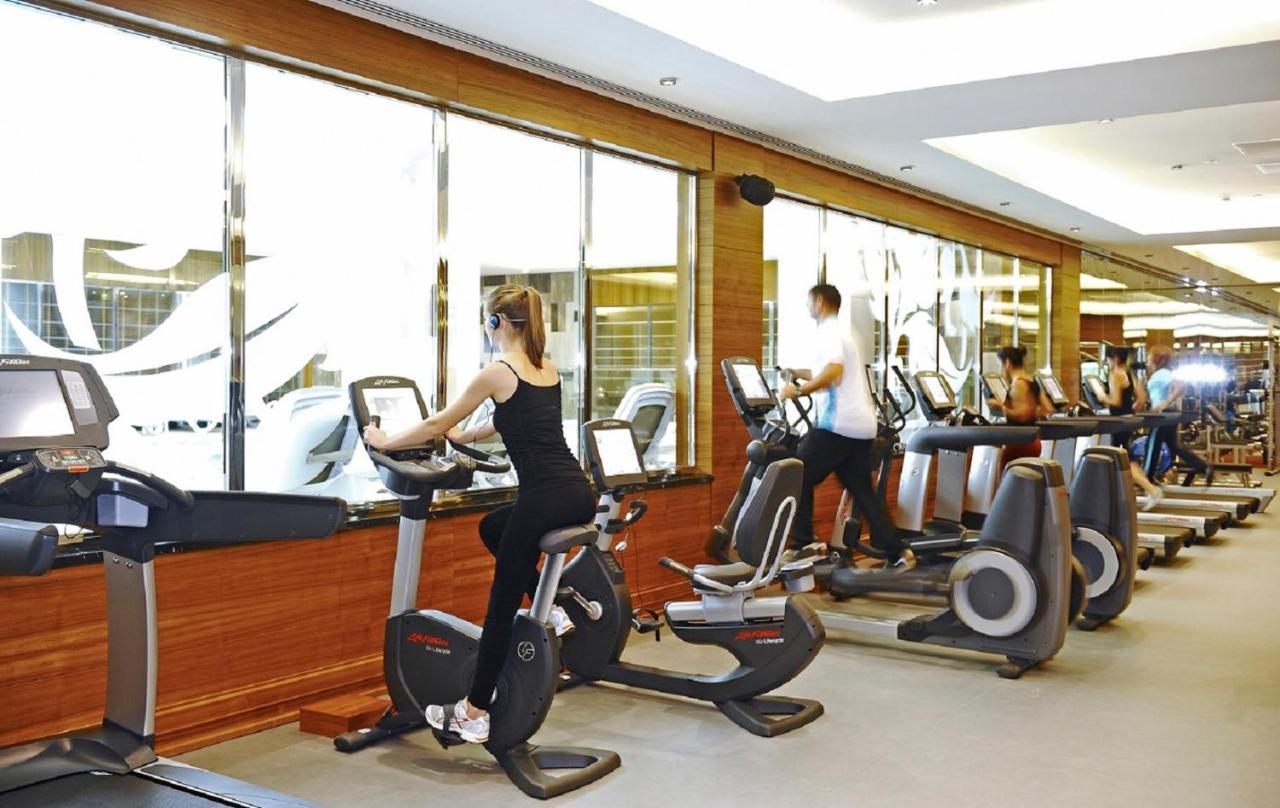 Crowne Plaza Bursa Convention Center & Thermal Spa By Ihg Exterior foto A gym in a hotel