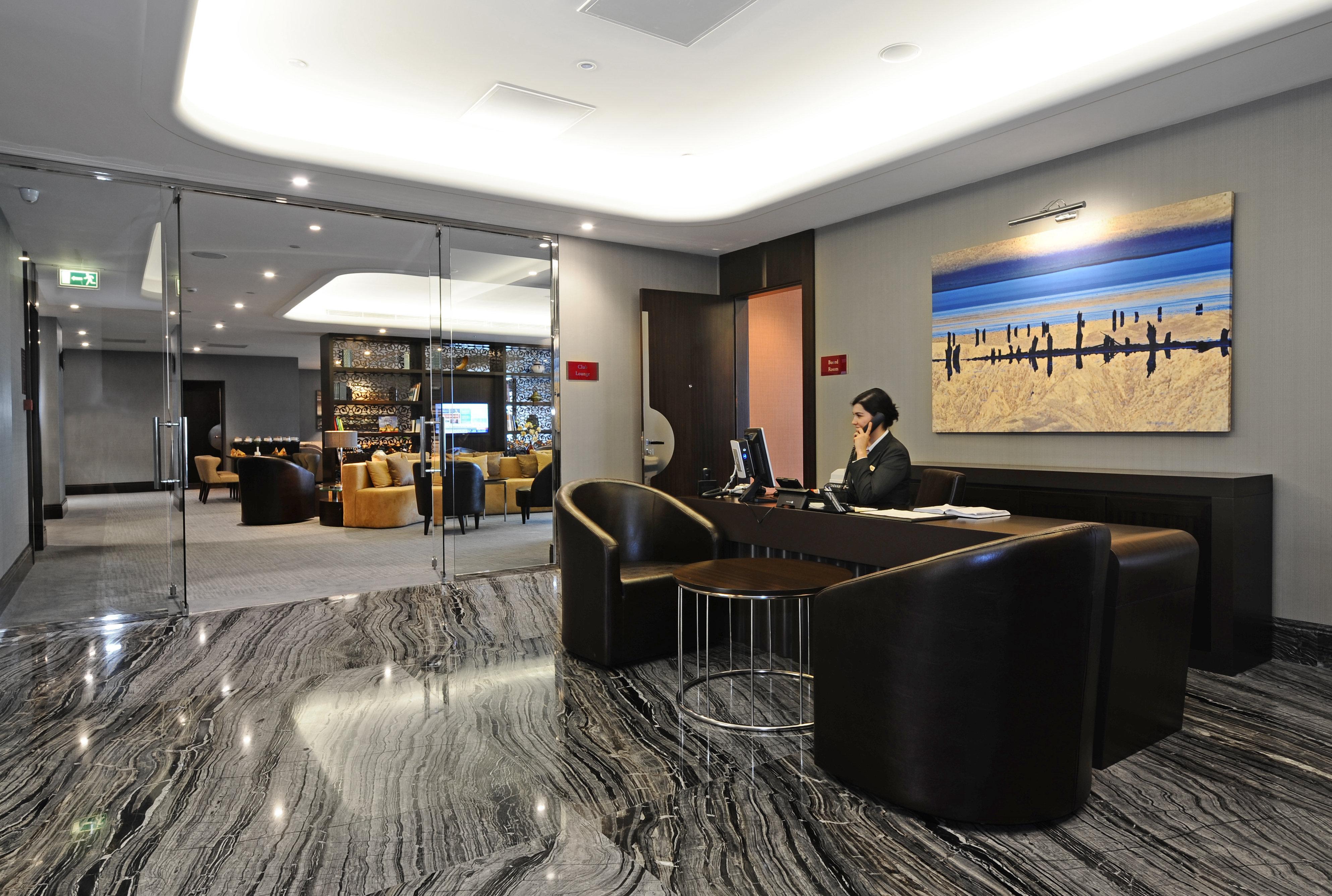 Crowne Plaza Bursa Convention Center & Thermal Spa By Ihg Exterior foto Concierge at the lobby