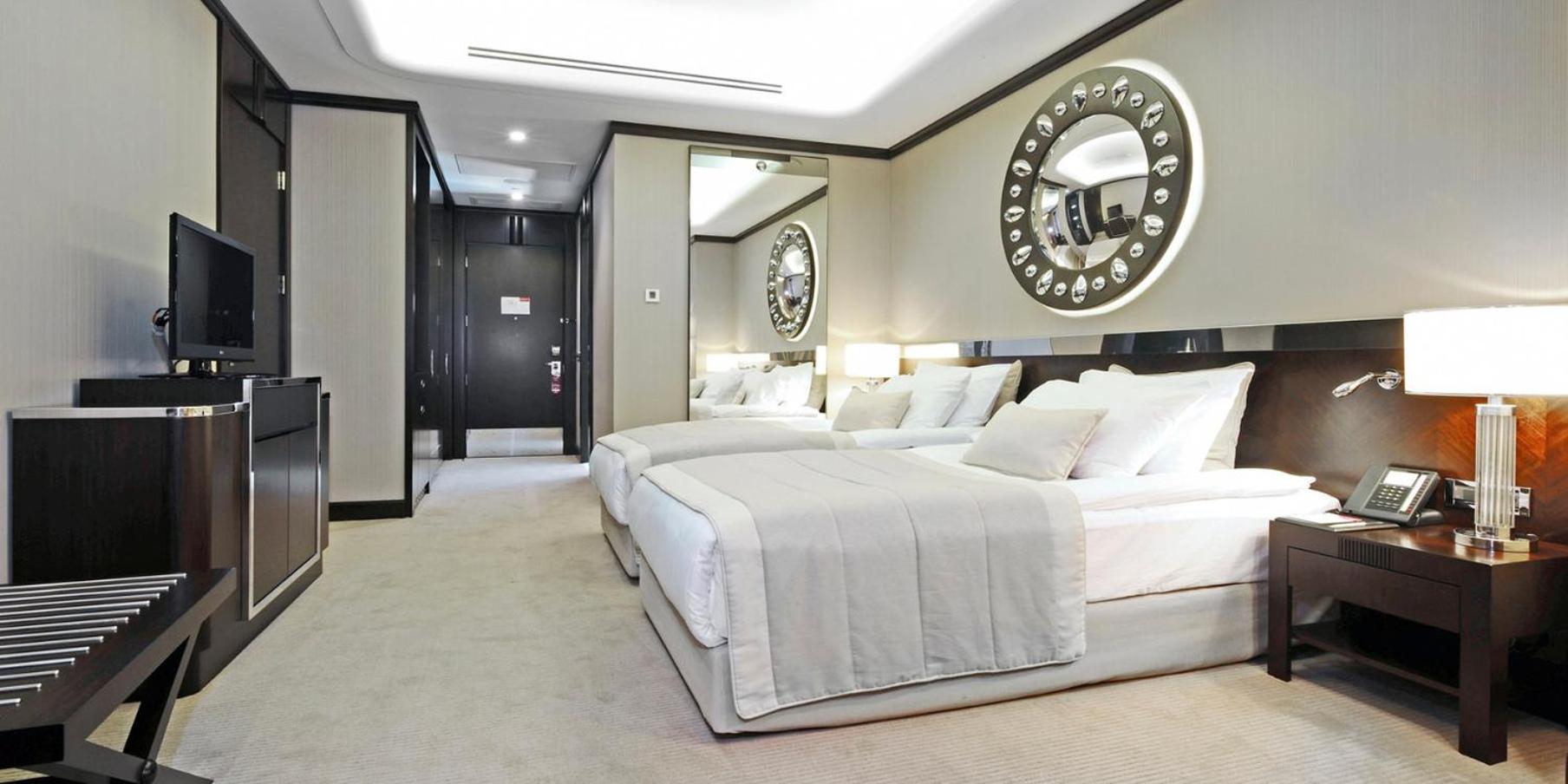 Crowne Plaza Bursa Convention Center & Thermal Spa By Ihg Exterior foto A room at the hotel